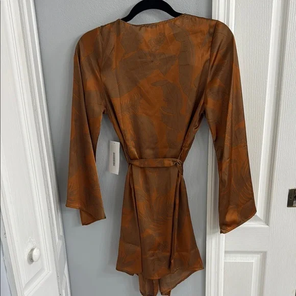 12th Tribe Brown Satin Robe Luxurious Wrap - Picture 5 of 8